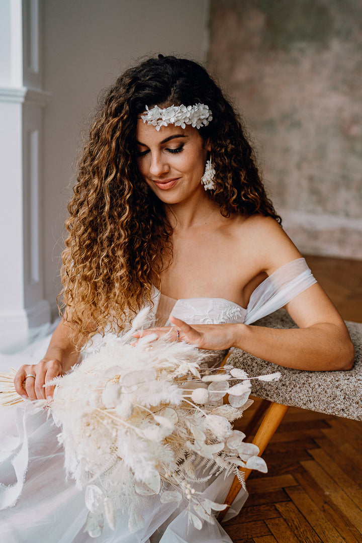 Exclusive Bridal Bouquet | Elegant White & Ivory